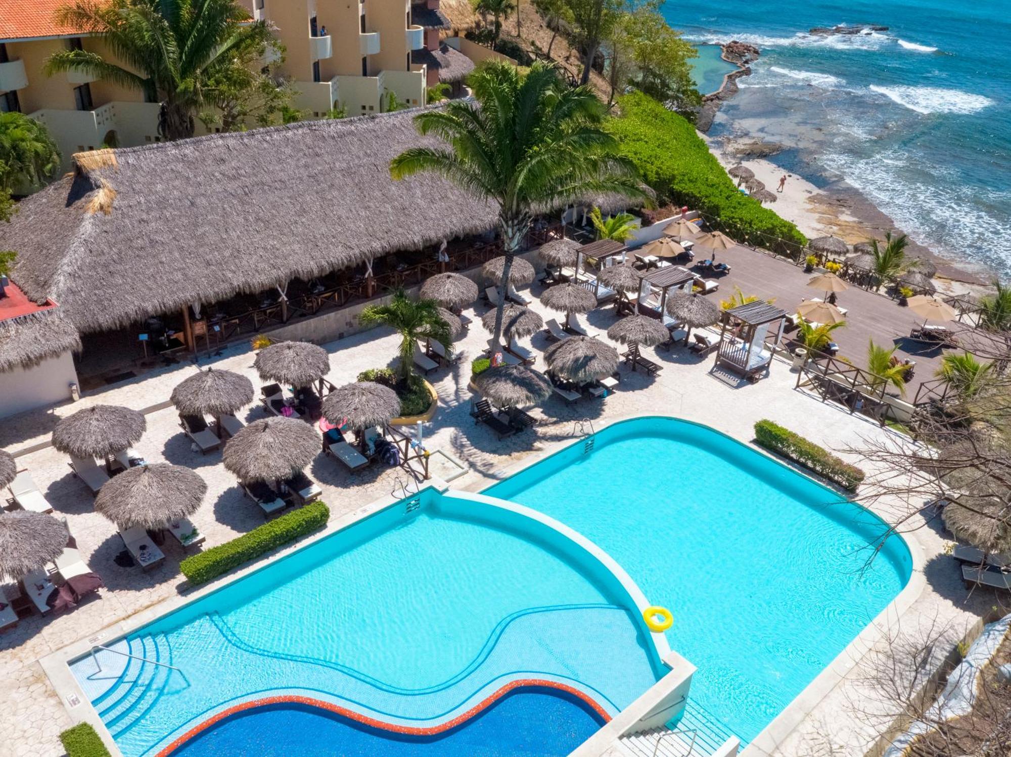 Family Selection At Grand Palladium Vallarta Resort & Spa Пунта Мита Екстериор снимка